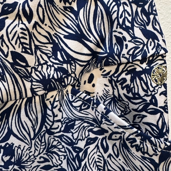 Lilly Pulitzer Blue and White Floral Leggings size 2 - Picture 4 of 7